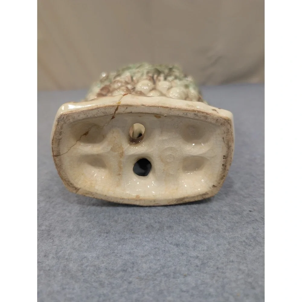 Vintage McCoy Pottery Grape and Leaf Relief Planter Green Brown Glaze Ceramic - Picture 4 of 7